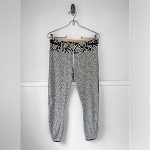 Lululemon Real Quick Tight Miss Mosaic White/Posey Black White
